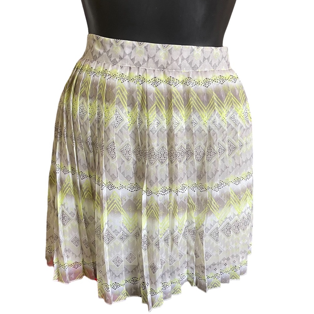 American Eagle Geometric Print Accordion Pleat Skirt
